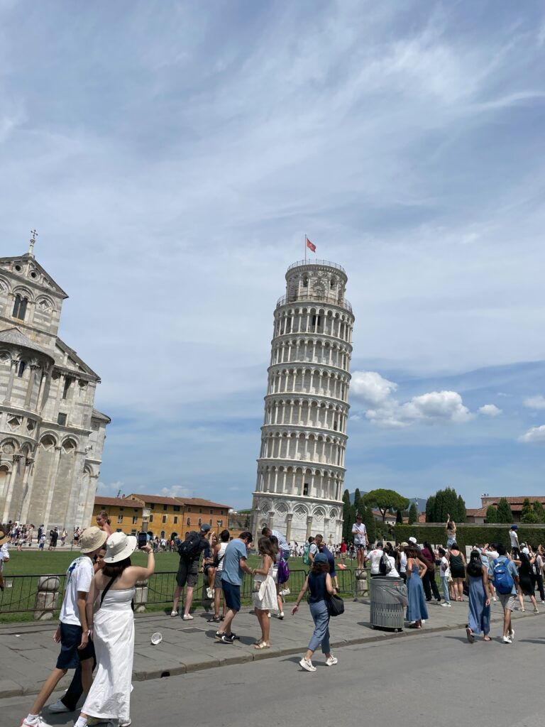 【義大利比薩Pisa】不只比薩斜塔全攻略 奇蹟廣場 |聖若望洗禮堂 |比薩大教堂 |坎波桑墓園