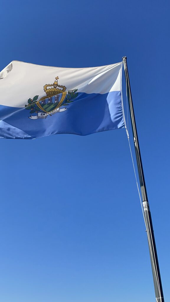 【聖馬力諾共和國San Marino】藏在義大利山上的迷你國度,世界第三小國探險記